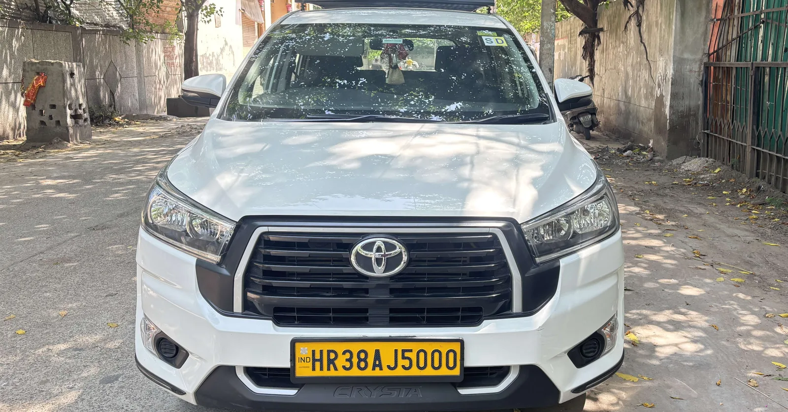 Innova Crysta Car Hire In Delhi